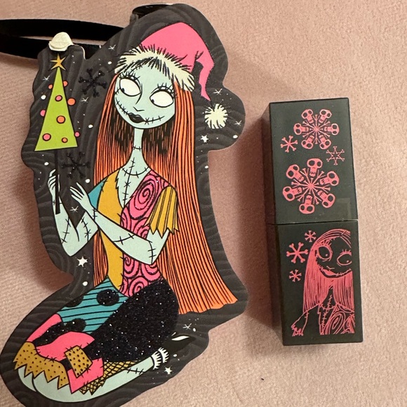 3/$36 The Nightmare Before Christmas Creme Lux Lipstick Sally (Hot Pink) NIB - Picture 4 of 9
